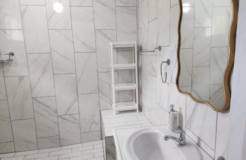 Barroui House | Sylvania Kozie Korner