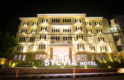 Kupang Hotel | Sylvia Hotel Premier Kupang