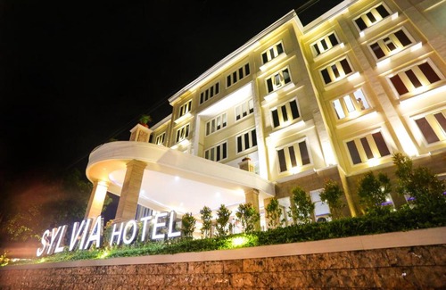 Kupang Hotel | Sylvia Hotel Premier Kupang