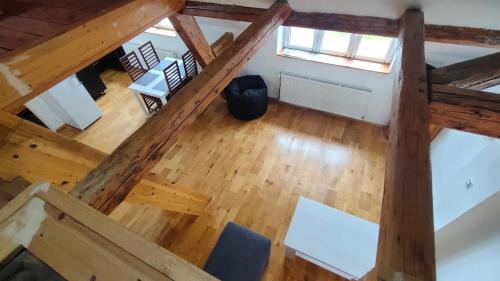 Decin Apartment | Symbiola River Apartments