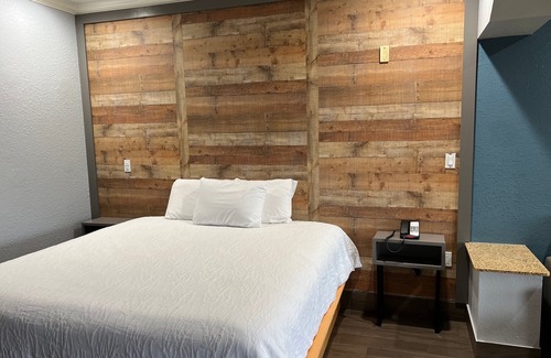 Clodine Hotel | Symphony Inn and Suites
