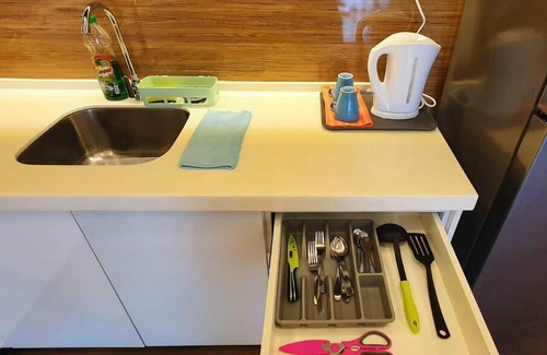 Seri Kembangan Apartment | Symphony Tower -Simfo 15- Free Wifi, Parking, TV