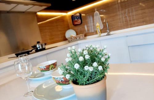 Seri Kembangan Apartment | Symphony Tower Studio # 4 with balcony