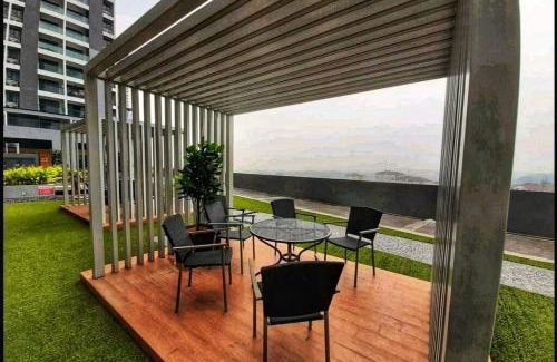 Seri Kembangan Apartment | Symphony Tower Studio #9 with balcony