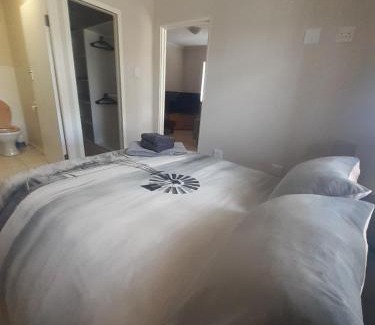 Wolseley House | Synergy Self Catering Cottage