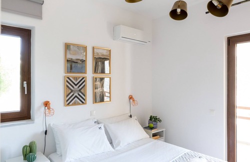 Megas Gialos Hotel | Syra Bay