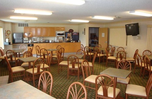Syracuse Hotel | Syracuse Inn & Suites
