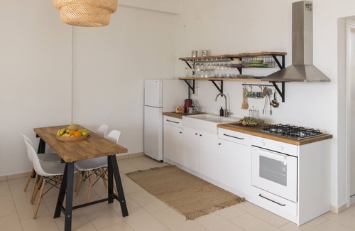 Vissa House | Syros Wellness Luxury Suites