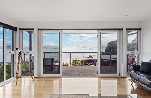 Opossum Bay House | Syrrah Serenity Beachfront Bliss at Opossum Bay
