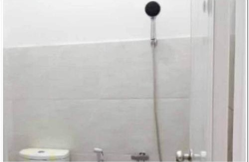 Cikampek Hotel | Syukur Guesthouse Syariah near Exit Toll Cikopo RedPartner