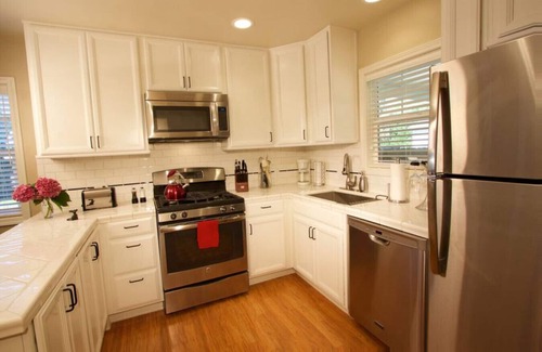Walla Walla East House | Syvila's Cottage · Syvila's - Charming Updated Cottage