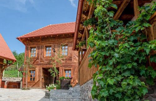 Siclod Apartment | Székelyföld,Siklódi Kő Vendégház Szénatároló