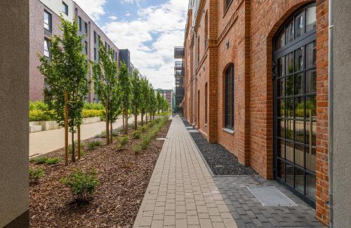 West Pomeranian Voivodeship Apartment | Szczeciński Apartament Kwiatkowskiego w Spokojnej Okolicy by Noclegi Renters