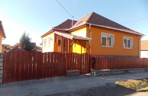 Egerszalok Apartment | Szonja Apartman
