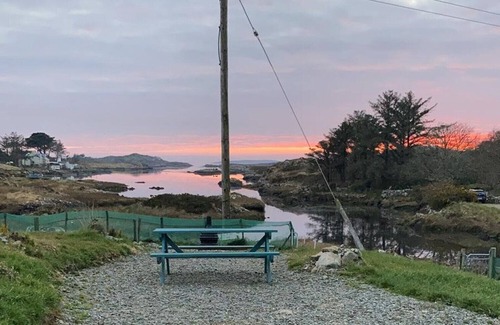 Connemara Ski Chalet | Tí Mhaggie Holiday Cottage
