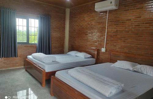 Quan Tom Hotel | Tổ Homestay