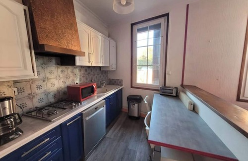 Arenes Romaines - Saint-Martin-du-Touch House | T 3 Dans Maison Avec Terrasse et Climatisation