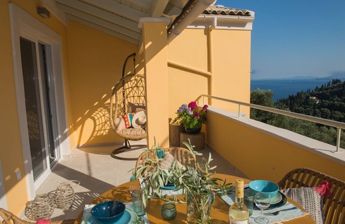 Gimari Apartment | T' adelfia - IRIS