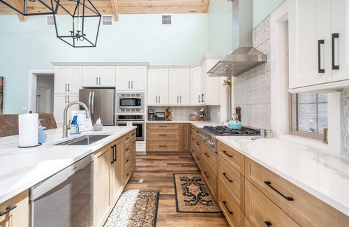 Cherokee Village House | T-bird Lakefront Luxury | New Home | Sleeps 16