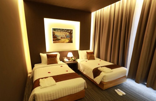 Mayangone Hotel | T hotel
