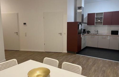 Solingen Apartment | T&K Apartments- 2 Room Apartment - Heart of Solingen - Private parking