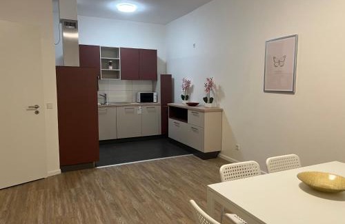 Solingen Apartment | T&K Apartments- 2 Room Apartment - Heart of Solingen - Private parking