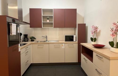 Solingen Apartment | T&K Apartments- 2 Room Apartment - Heart of Solingen - Private parking