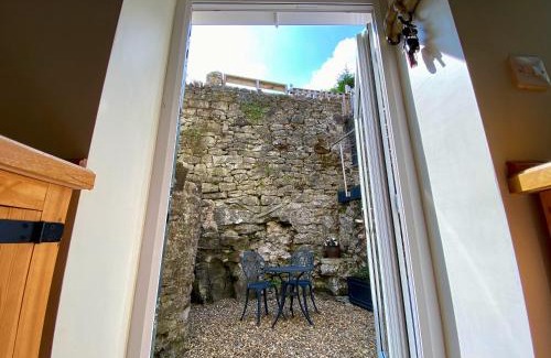 Bonsall House | T'owd Man's Cottage