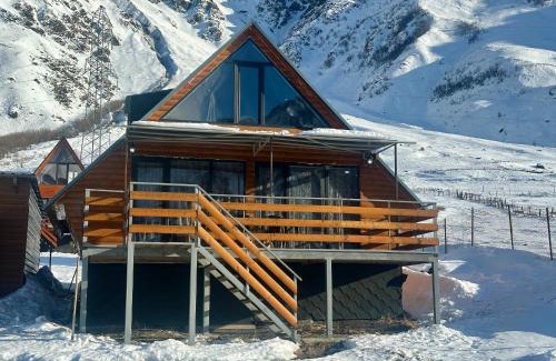 Stepantsminda Villa | T&T cottage