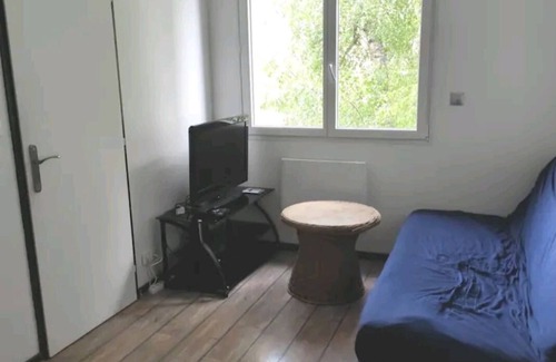 Baume-les-Dames Apartment | T1 Arrivé et Ménage Autonome
