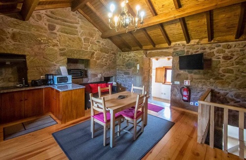 Codecoso House | T1 holiday home with barbecue, 1.5 km from the Public Discovery Pool