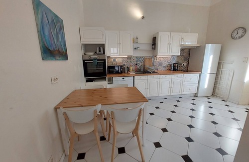 Gardanne Apartment | T1 Private terrace Enclosed parking Fibre