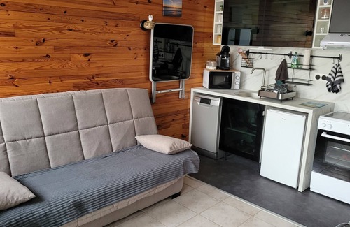Lanester Apartment | T2 29m² (ground floor), close to shops and 10 Km from the sea