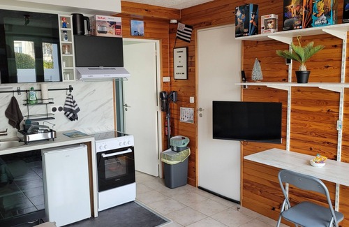 Lanester Apartment | T2 29m² (ground floor), close to shops and 10 Km from the sea