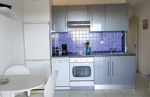 Corbara Apartment | T2, 350 m from Bodri BEACH, Sea view, Air-conditioning, on large landscaped grounds.