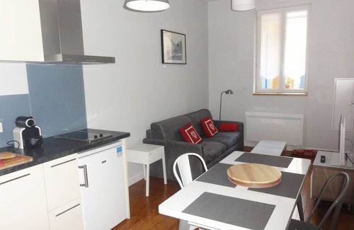 Matabiau Apartment | T2 36m² Charme Près de la Place du Capitole, Parking, Terrasse, Jardinet