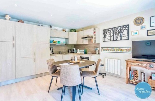 Menthon-Saint-Bernard Apartment | T2 Apartment - Résidence Rive Gauche