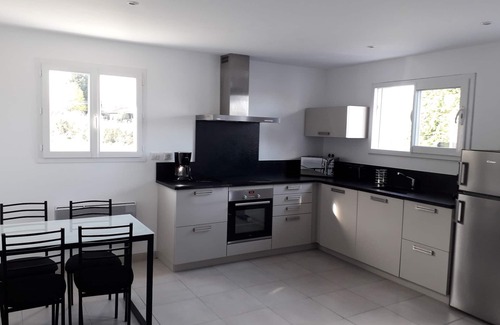 Urrugne Apartment | T2 apartment - 45 m2 - for holidays in URRUGNE near ST JEAN DE LUZ