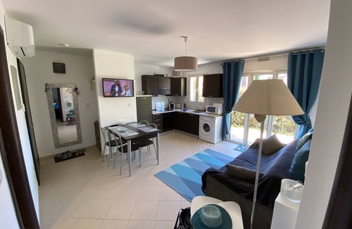 Lozari Apartment | T2 apartment in residence with pool 400m from the beach of Lozari