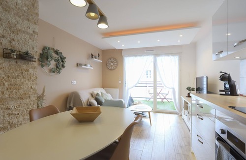 Annecy Apartment | T2 Av des Romain ★ Cosy ★ Centre ★ Terrasse ★ Gare