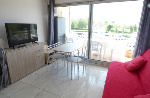 Palavas-les-Flots Apartment | T2 cabin COSY, 4 people, terrace, swimming pool, parking, air conditioning, Wifi, ANCV