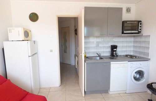 Palavas-les-Flots Apartment | T2 cabin COSY, 4 people, terrace, swimming pool, parking, air conditioning, Wifi, ANCV