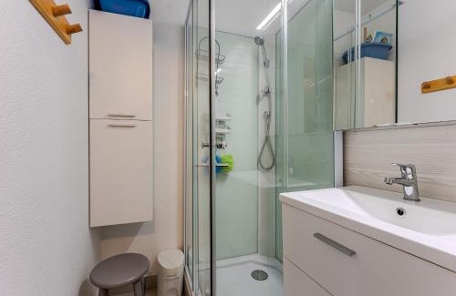 Biscarrosse Plage Apartment | T2 cabine à 250 m de la plage à Biscarrosse avec balcon plein sud et parking - FR-1-521-246