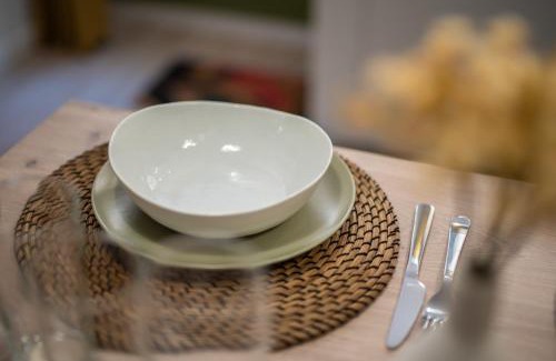 Martigues Apartment | T2 cosy et climatisé au cœur de la ville - La Golondrina