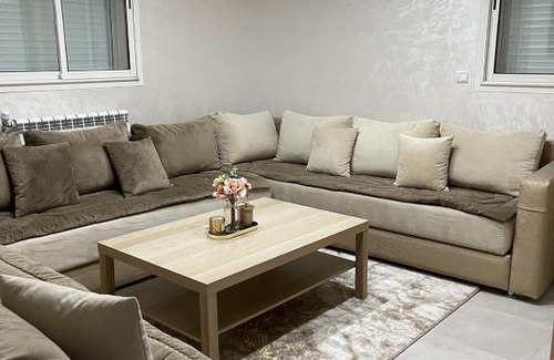 Hopitaux-Facultes Apartment | T2 Cosy Montpellier - Spa Privatif Jacuzzi Hammam Piscine Extérieure en Supplément
