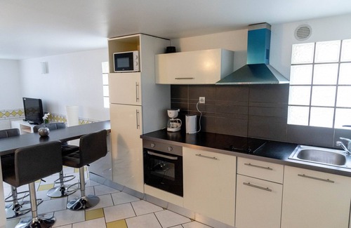Clichy-Sous-Bois Apartment | T2 Cozy near Paris, CDG Airport, Disney
