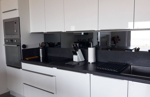 L'Ile-Rousse Apartment | T2 d'exception 56 m2 grand standing, 4 pers, new, terrace 26m2 full sea view.