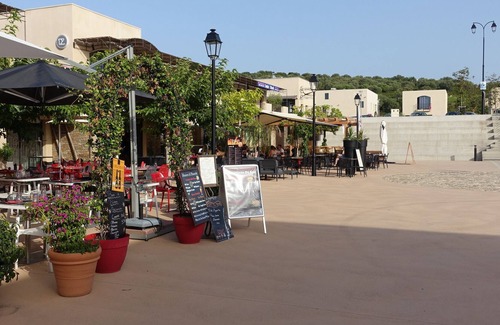 Lozari Apartment | T2 in quiet residence 300 m from the sea + swimming pool, close to shops, mountain