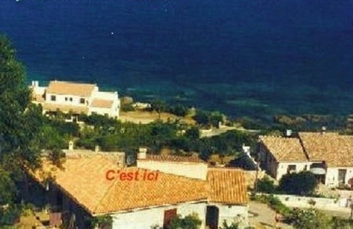 Villanova Villa | T2-In villa on the Gulf of LAVA facing the sunset over the sea