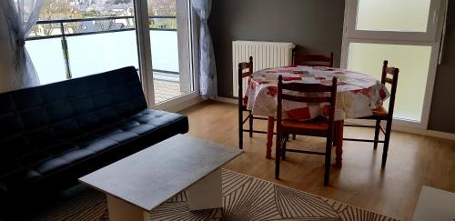 La Decouverte Apartment | t2 lumineux avec balcon